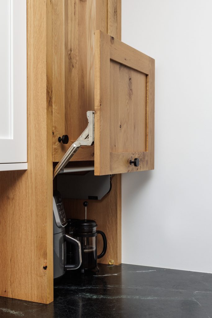 Adventos Lift-Up Door